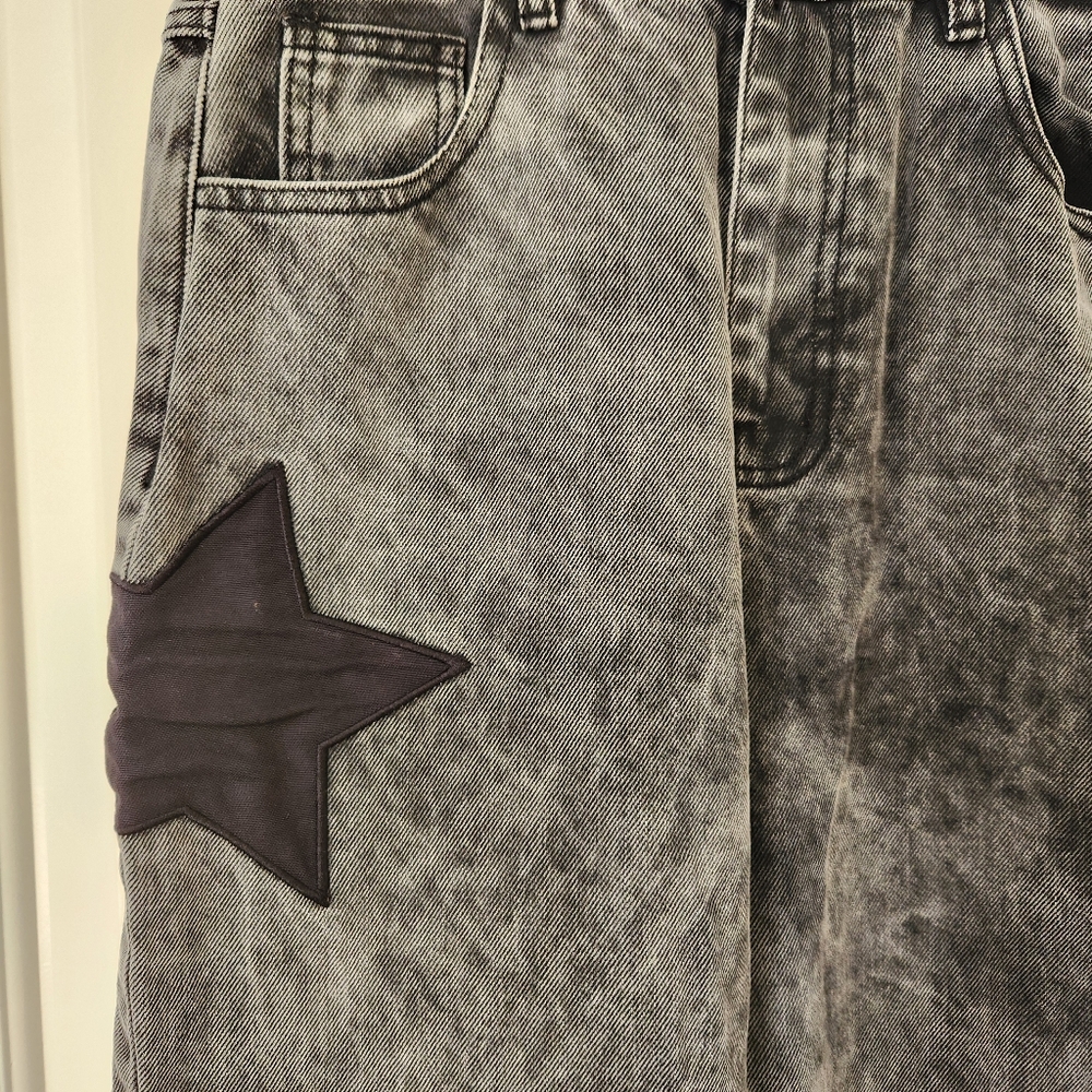 Hot Topic Black Star Grommet Wide Leg Denim Pants Jeans Grunge Goth Punk Size 7 - Picture 3 of 17